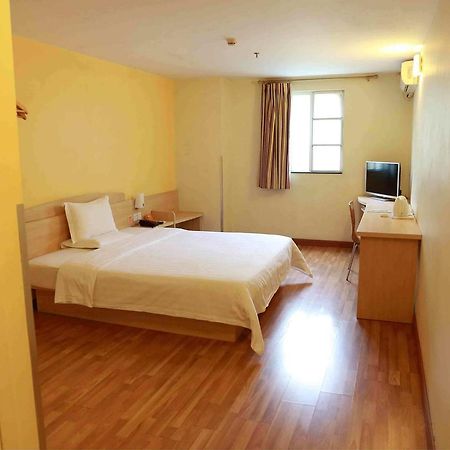 7 Days Inn Yangjiang Xinyue International Studio Εξωτερικό φωτογραφία