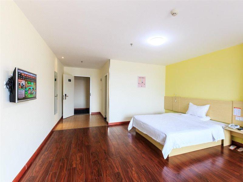 7 Days Inn Yangjiang Xinyue International Studio Εξωτερικό φωτογραφία