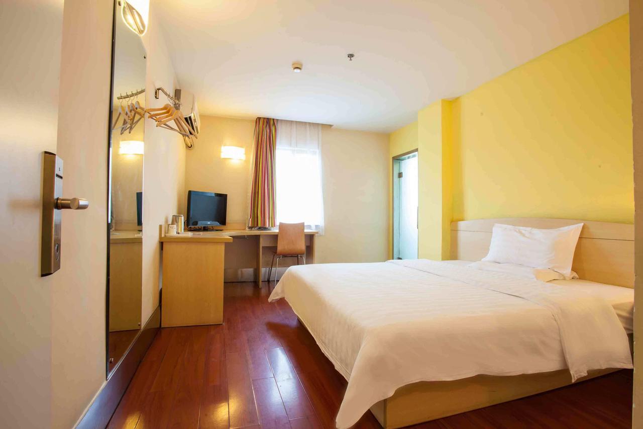 7 Days Inn Yangjiang Xinyue International Studio Δωμάτιο φωτογραφία