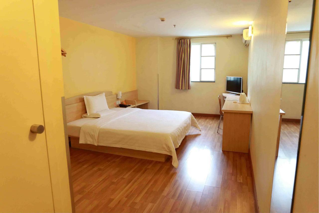 7 Days Inn Yangjiang Xinyue International Studio Εξωτερικό φωτογραφία
