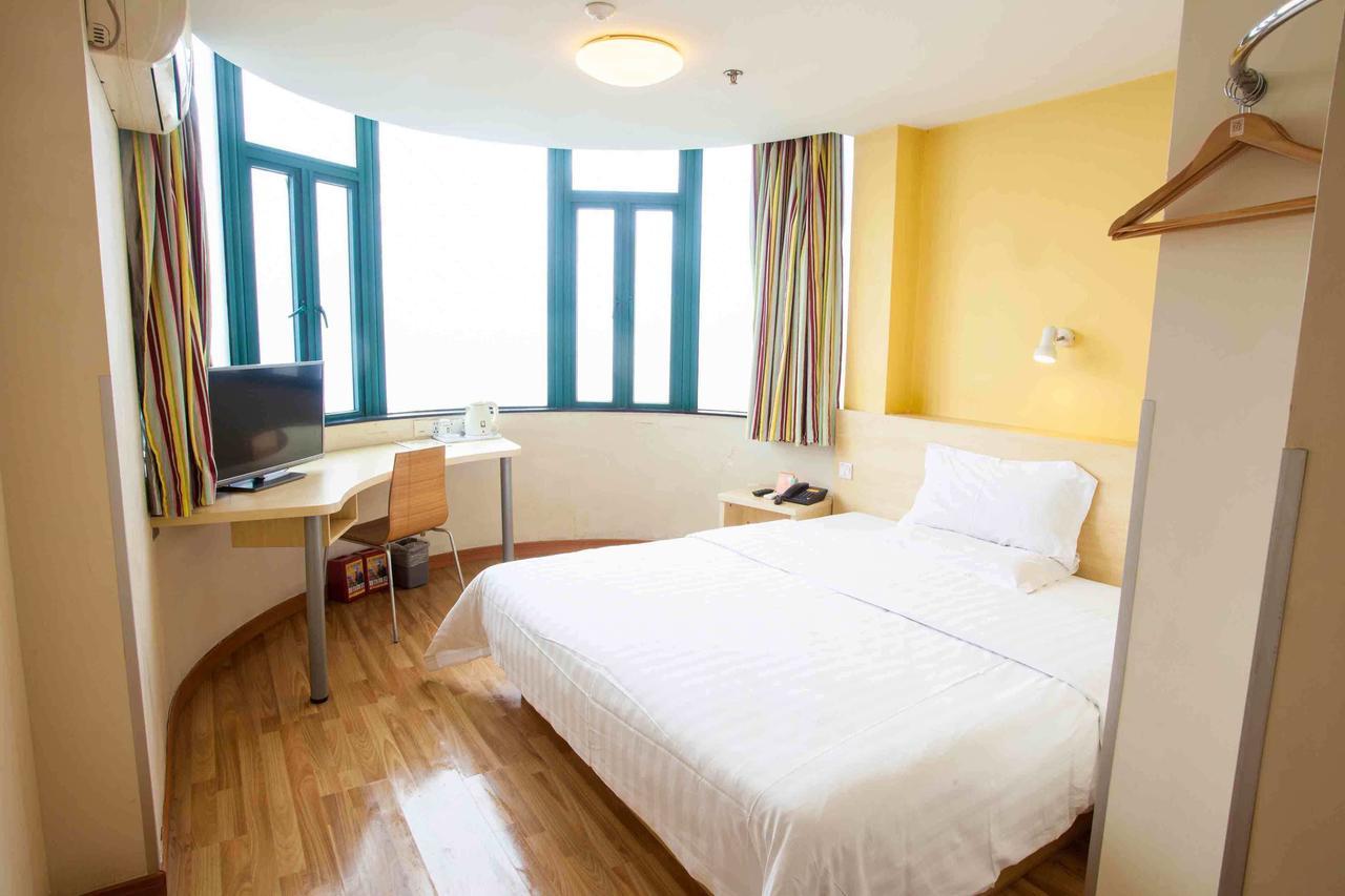7 Days Inn Yangjiang Xinyue International Studio Δωμάτιο φωτογραφία