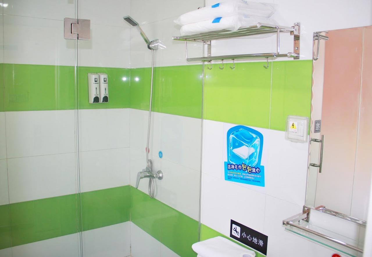 7 Days Inn Yangjiang Xinyue International Studio Εξωτερικό φωτογραφία