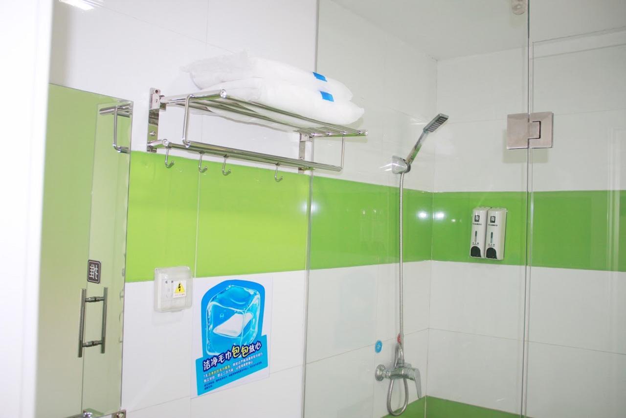 7 Days Inn Yangjiang Xinyue International Studio Εξωτερικό φωτογραφία