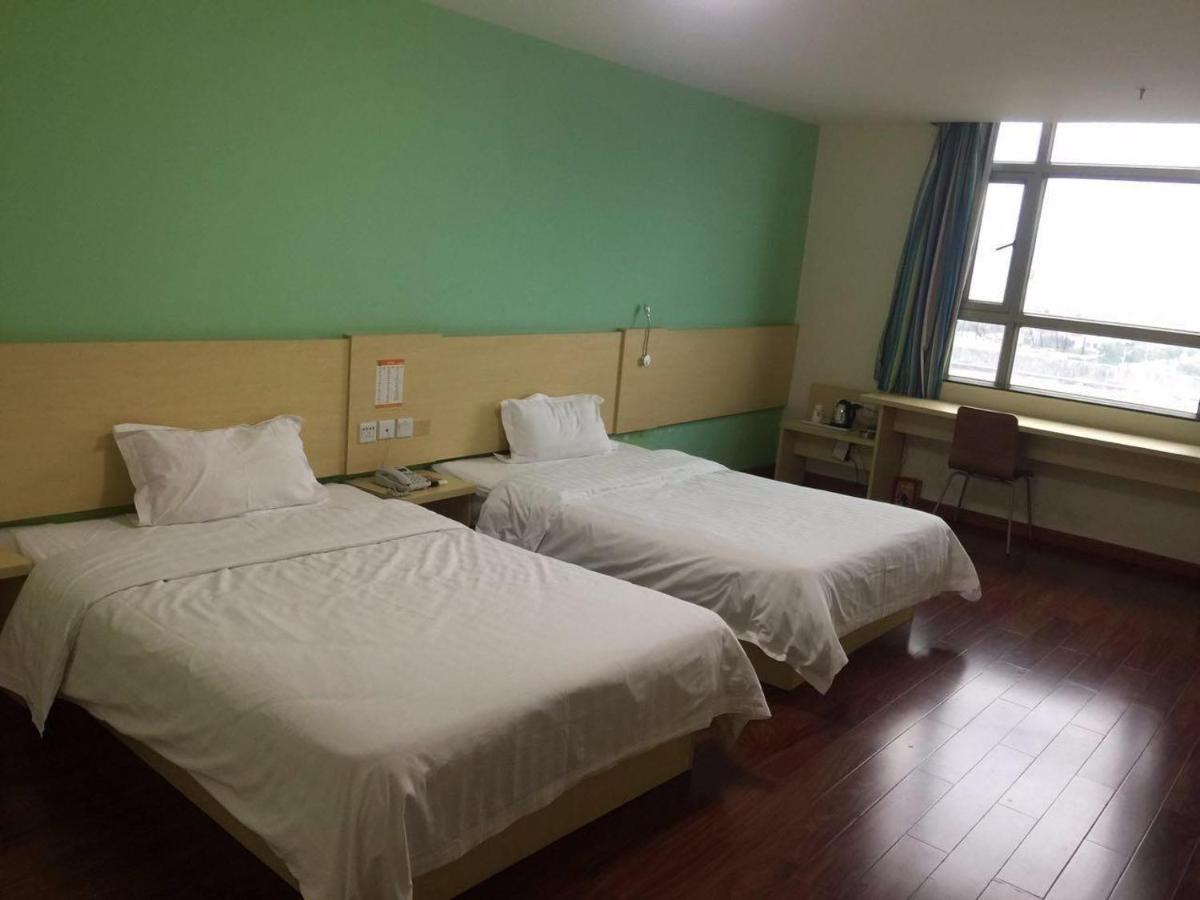 7 Days Inn Yangjiang Xinyue International Studio Εξωτερικό φωτογραφία